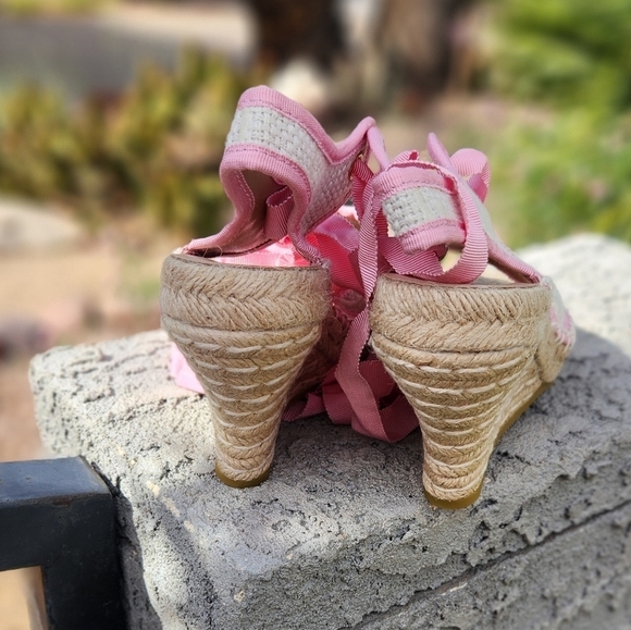 THE PERFECT ANKLE TIE ESPADRILLE Wedge SANDALS FOR THE SUMMER - Picture 3 of 13